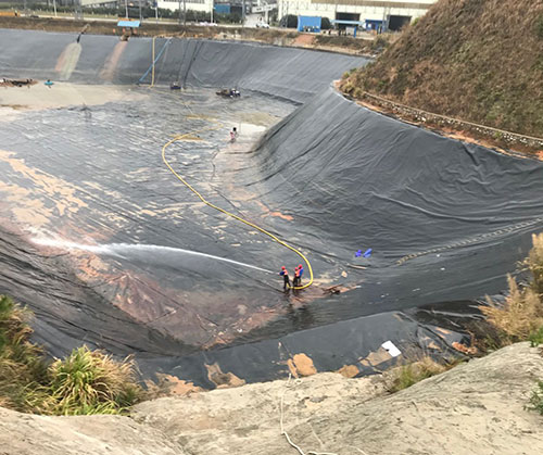 易门废水池清理